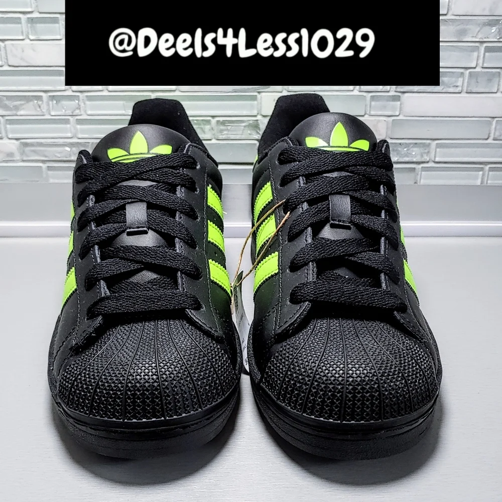 Adidas Originals Superstar 2 Womens Size 7.5/Kids 6.5 Black Signal Green